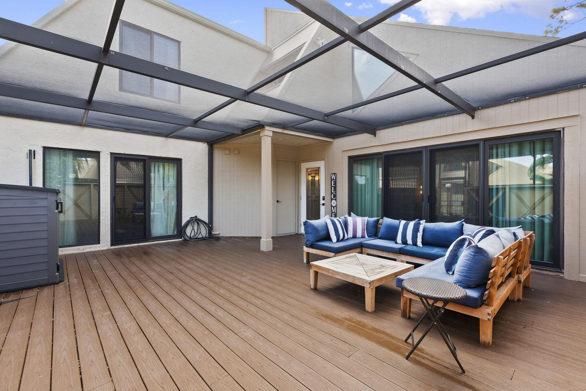 TARPON BAY VILLAS - Residential