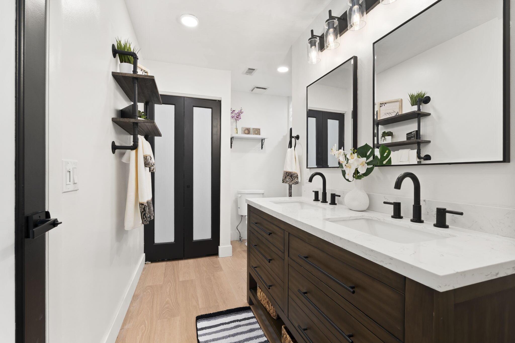 TARPON BAY VILLAS - Residential