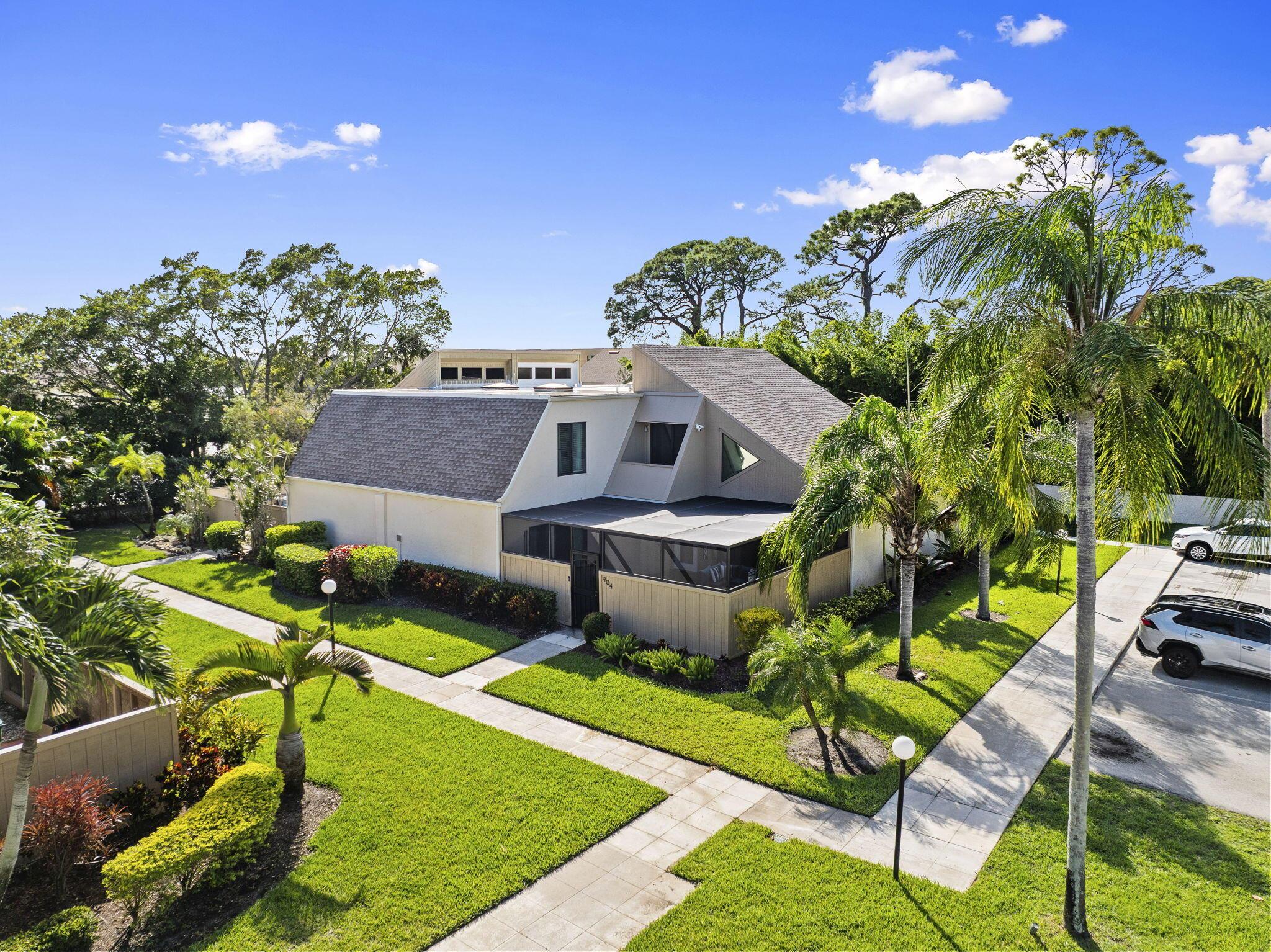 TARPON BAY VILLAS - Residential