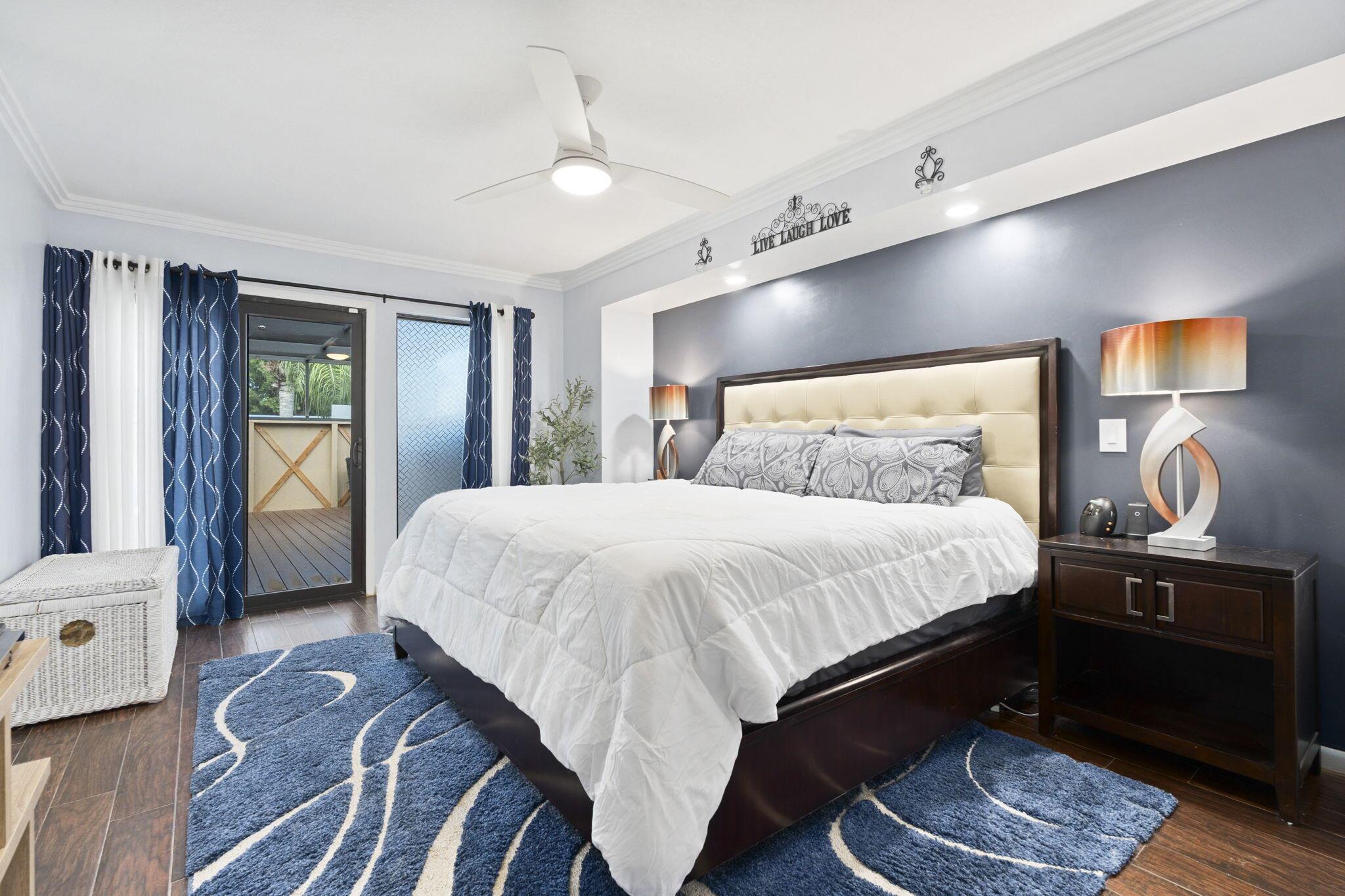 TARPON BAY VILLAS - Residential