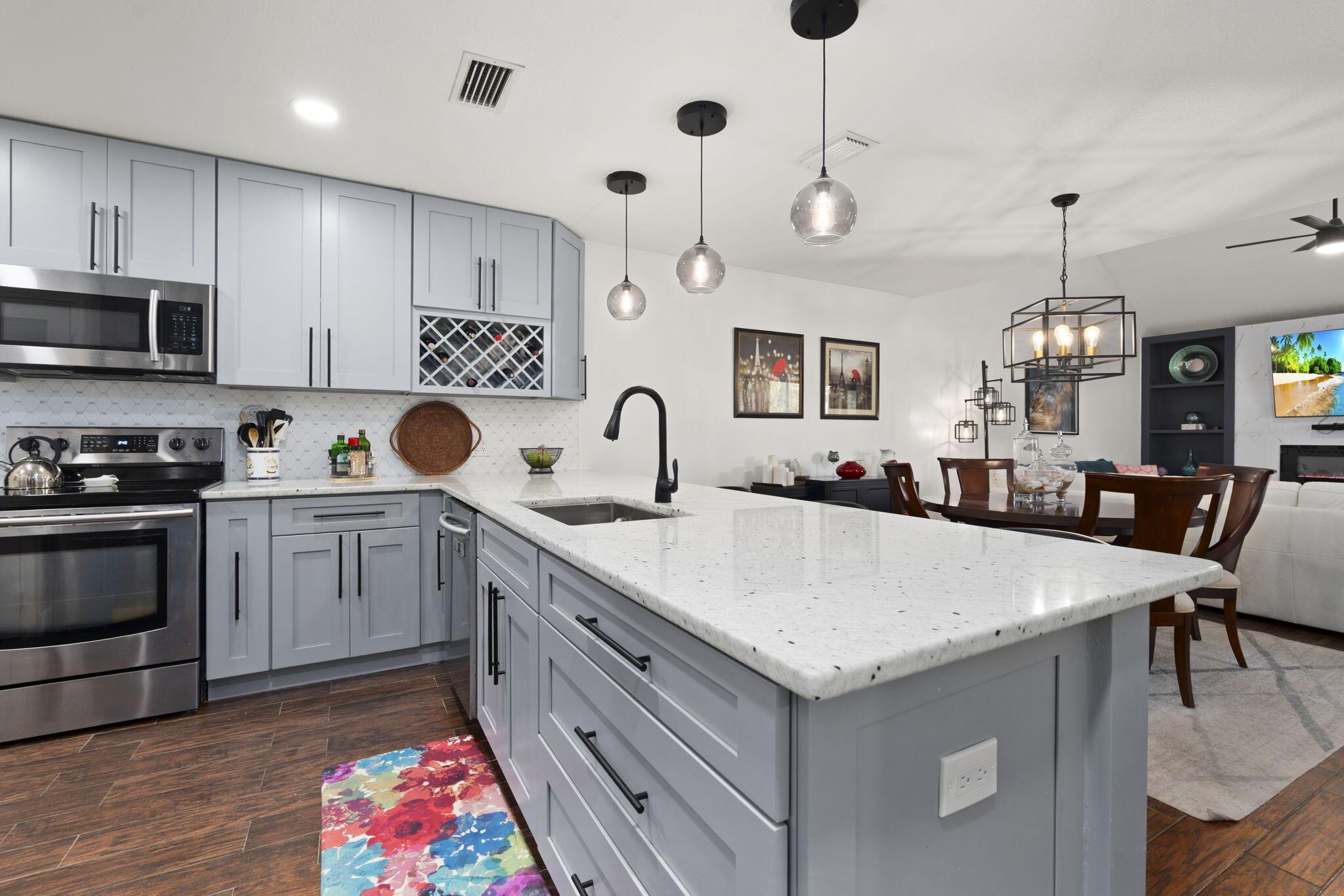 TARPON BAY VILLAS - Residential