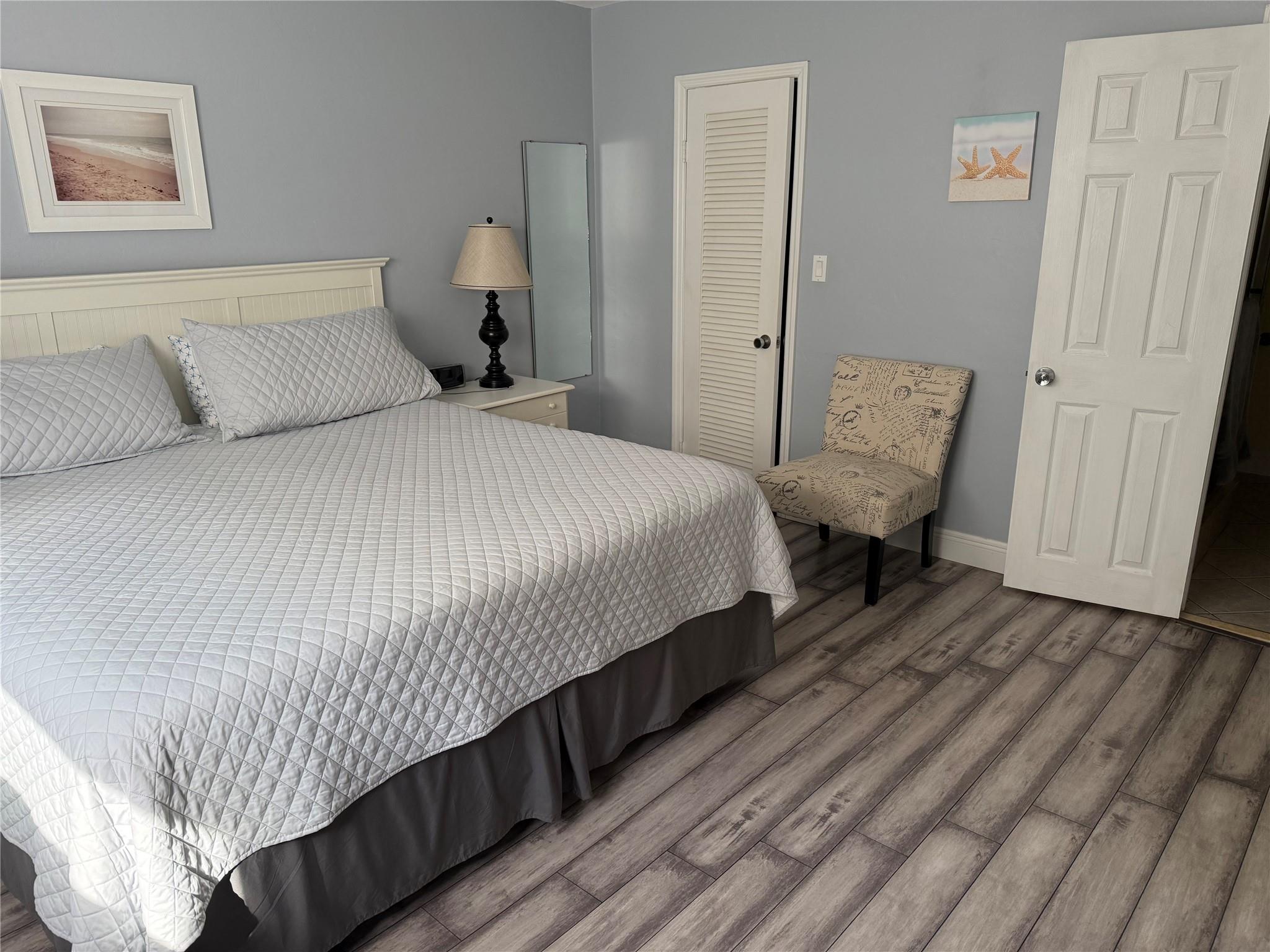 HILLSBORO COLONNADE CONDO - Residential Lease