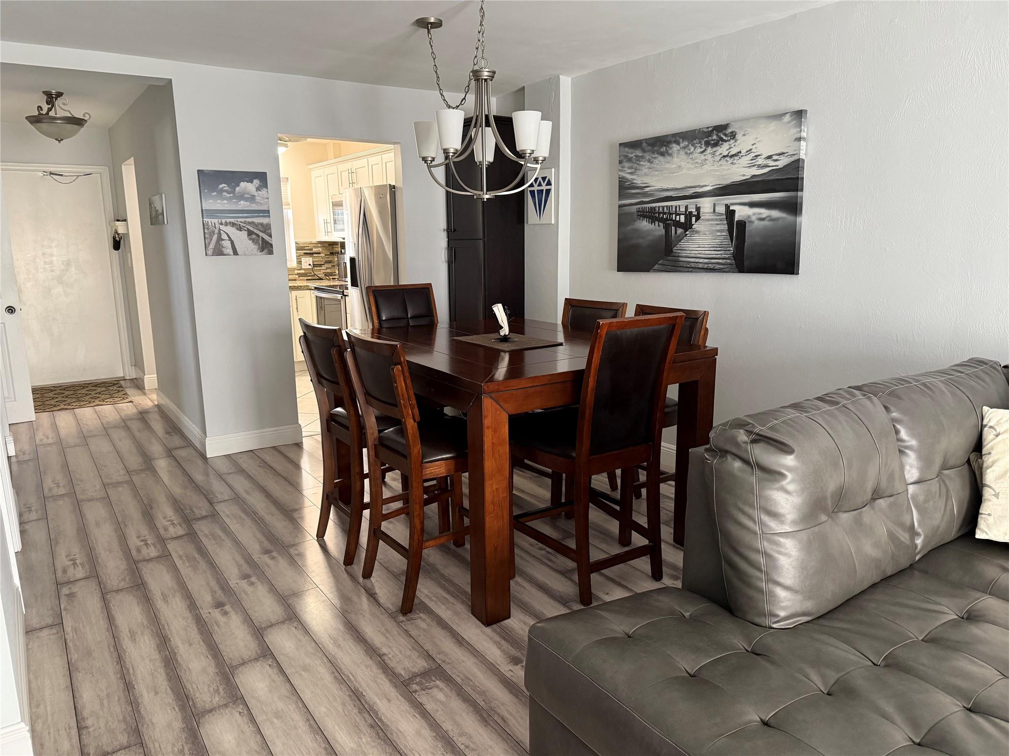 HILLSBORO COLONNADE CONDO - Residential Lease
