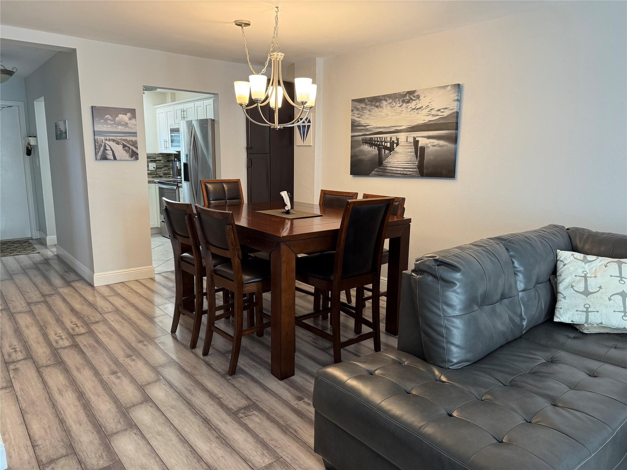 HILLSBORO COLONNADE CONDO - Residential Lease