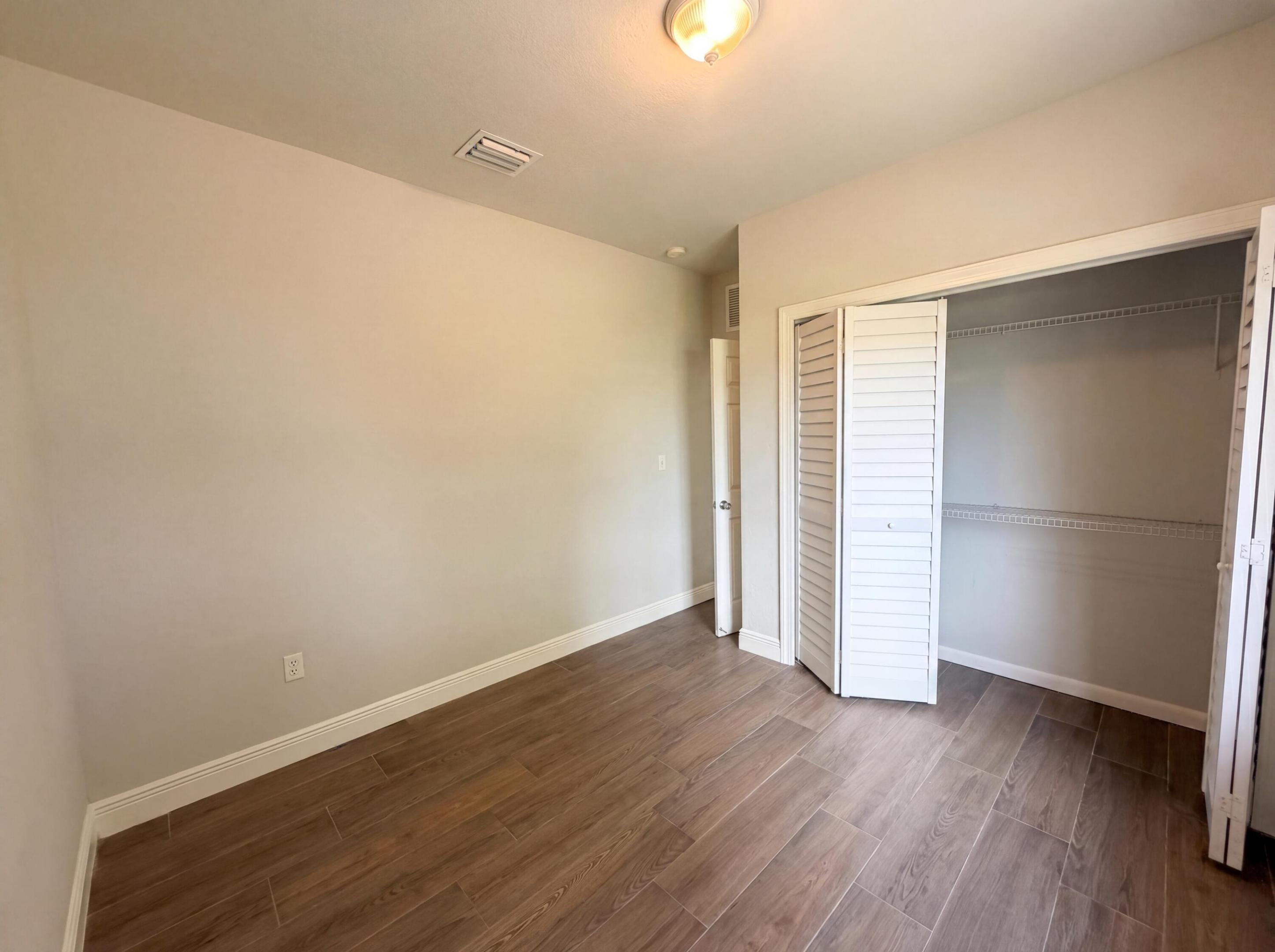 31-47-43 - Residential