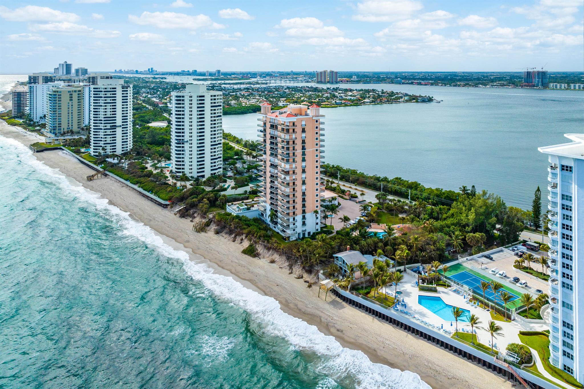 VIA DELFINO - Residential