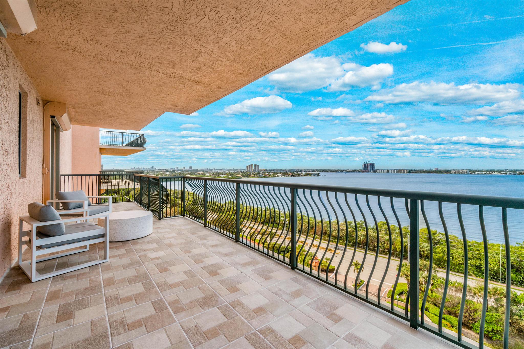 VIA DELFINO - Residential