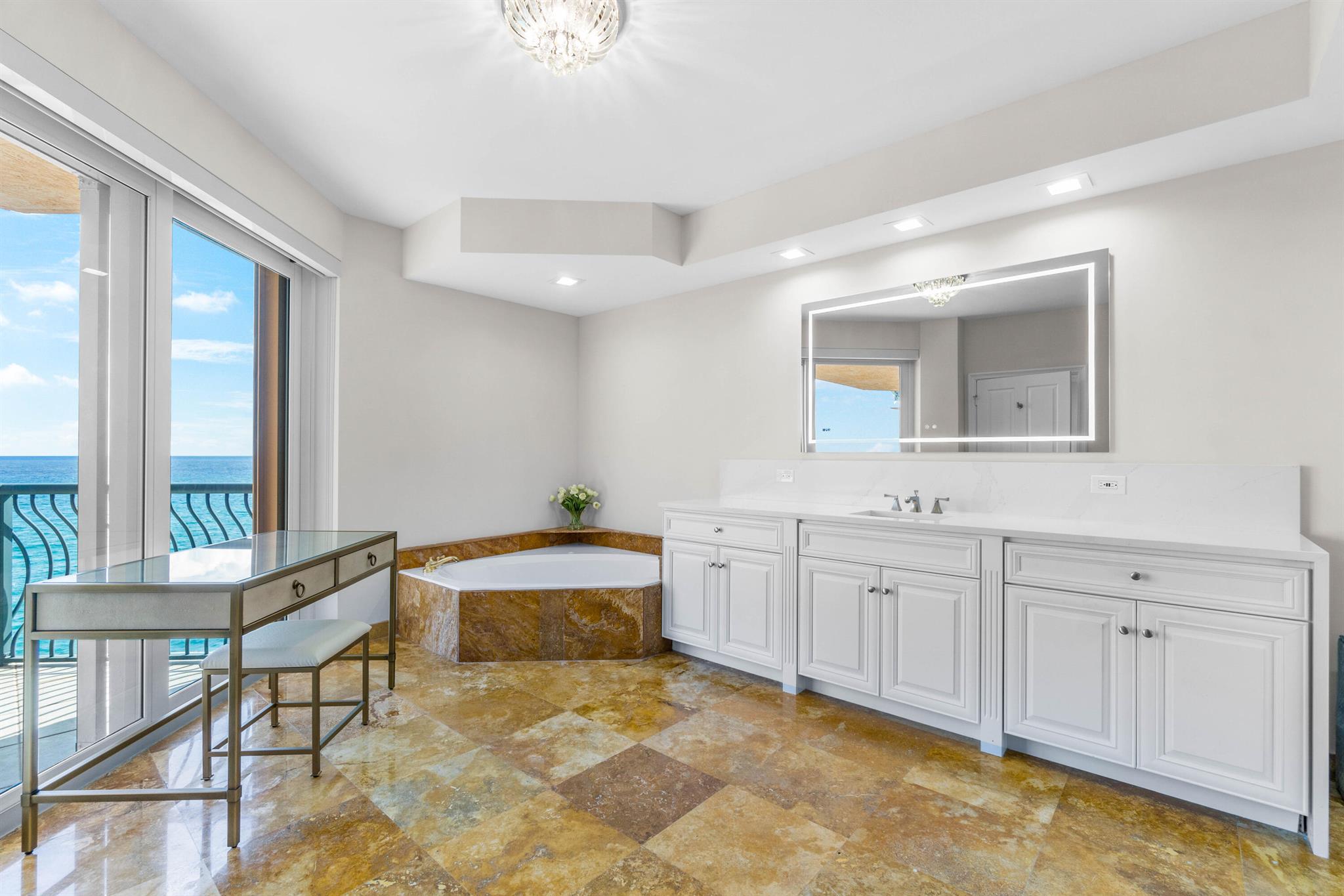 VIA DELFINO - Residential