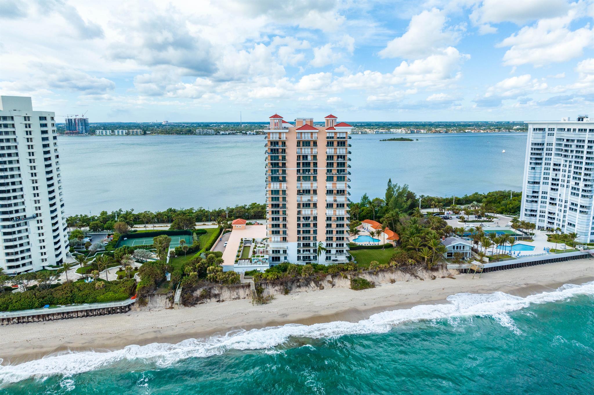 VIA DELFINO - Residential