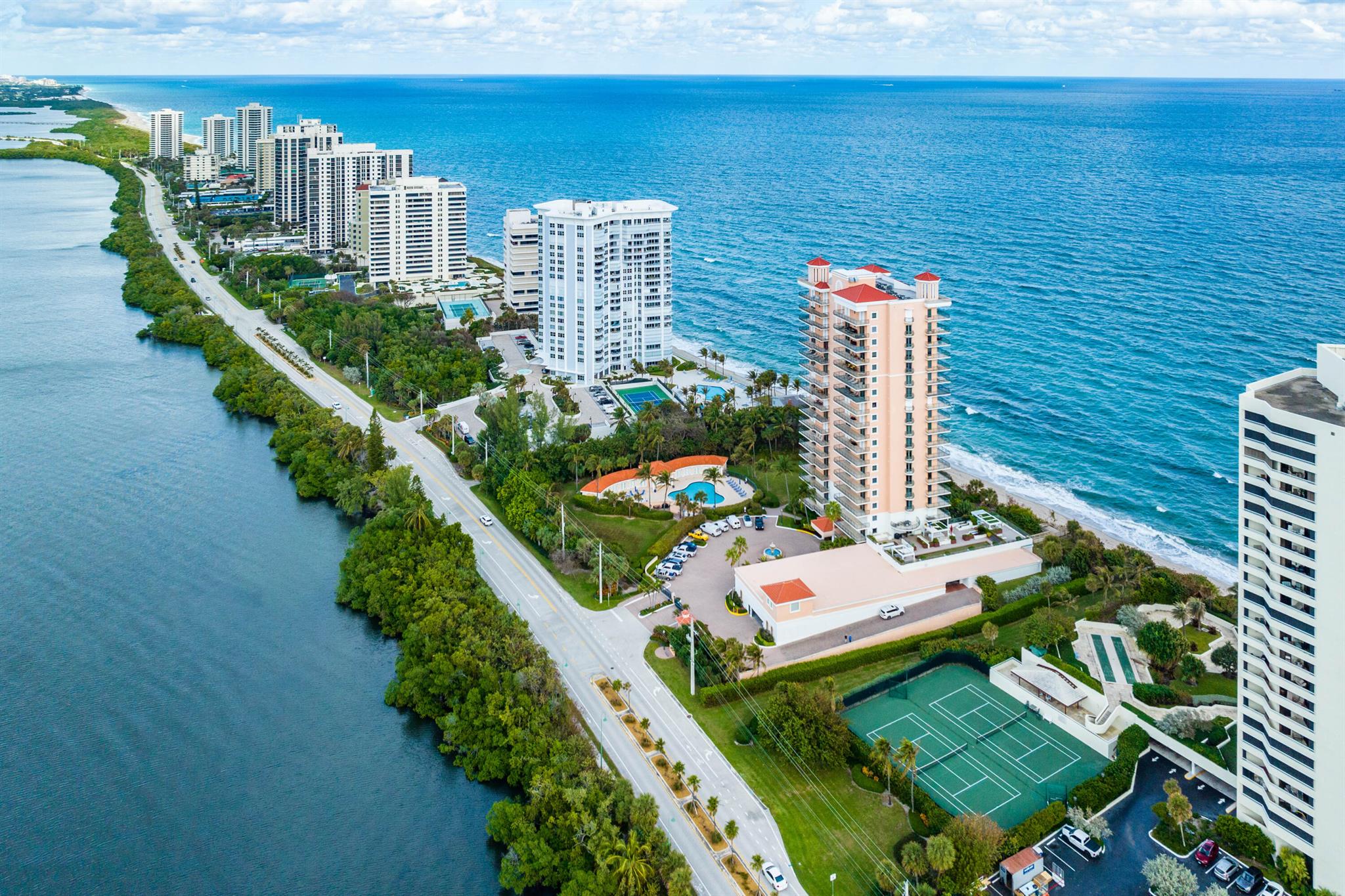 VIA DELFINO - Residential