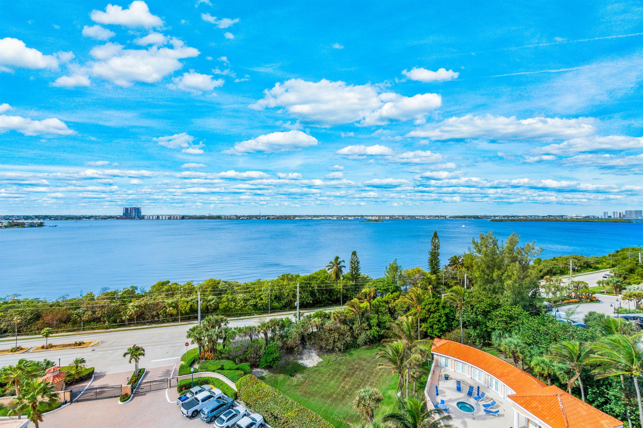 VIA DELFINO - Residential