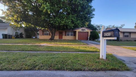 FLORIDA SINGLE FAMILY HOMES FROM LOW $300,000 4241 Centurian Cir Greenacres FL 33463