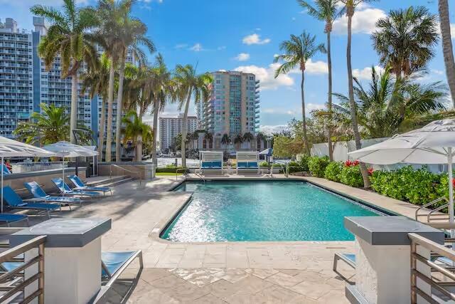 GALLERY ONE CONDO - Residential