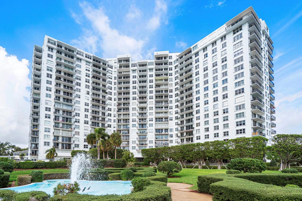 Photo of 1701 S Flagler Drive #1806, West Palm Beach, FL 33401 (MLS # R11164984)