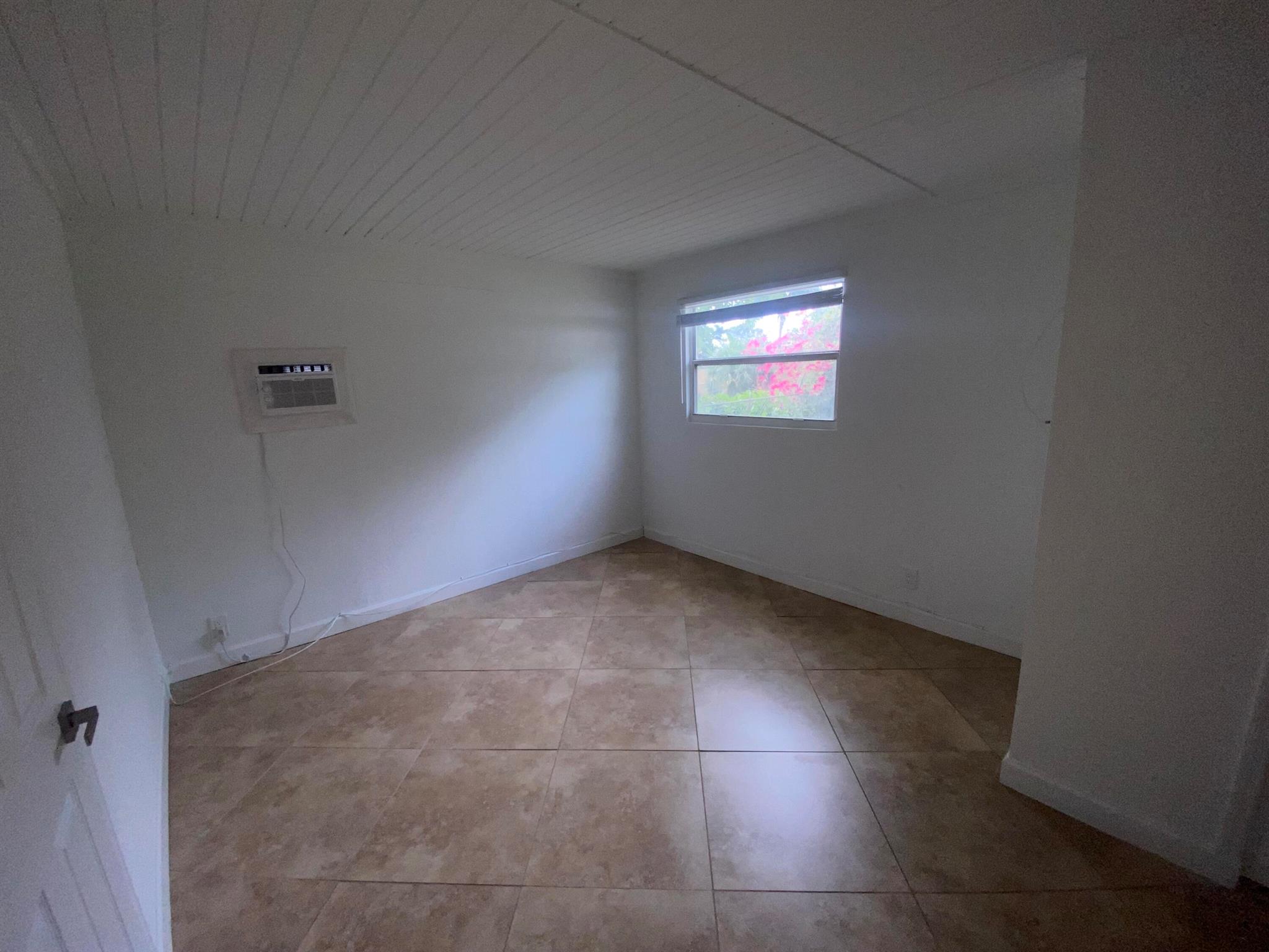 SIERRA HEIGHTS - Residential Lease