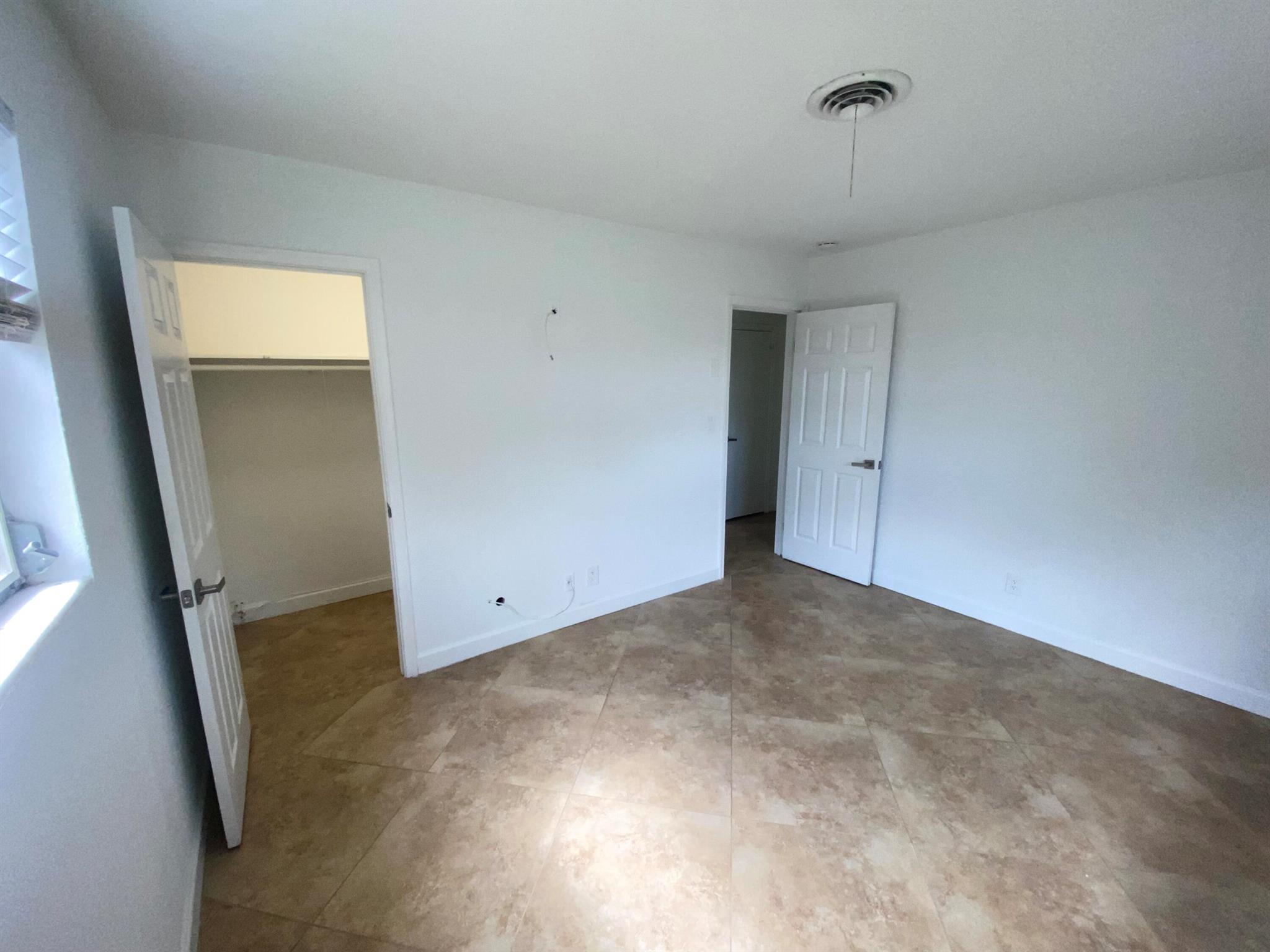 SIERRA HEIGHTS - Residential Lease