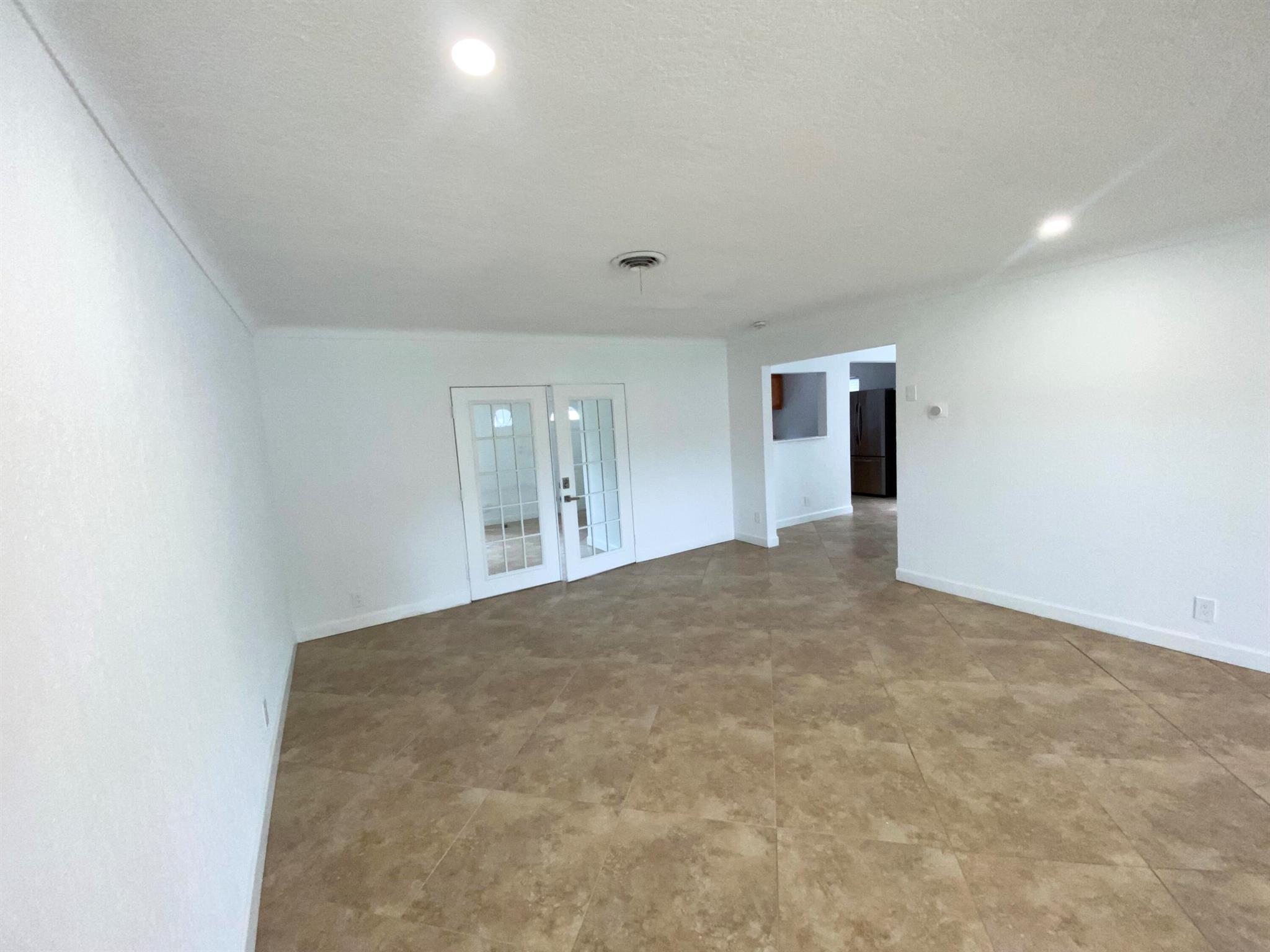 SIERRA HEIGHTS - Residential Lease