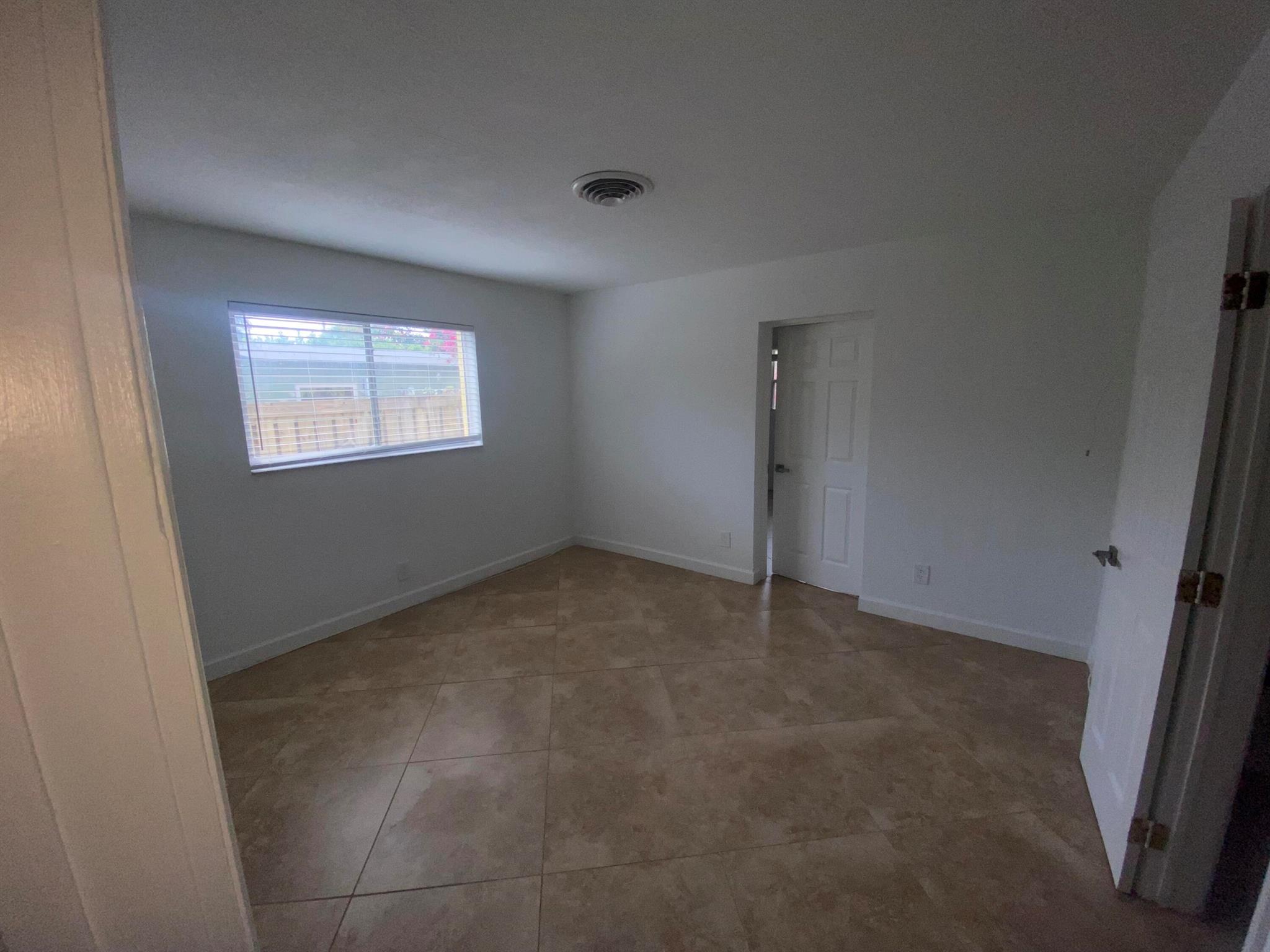 SIERRA HEIGHTS - Residential Lease