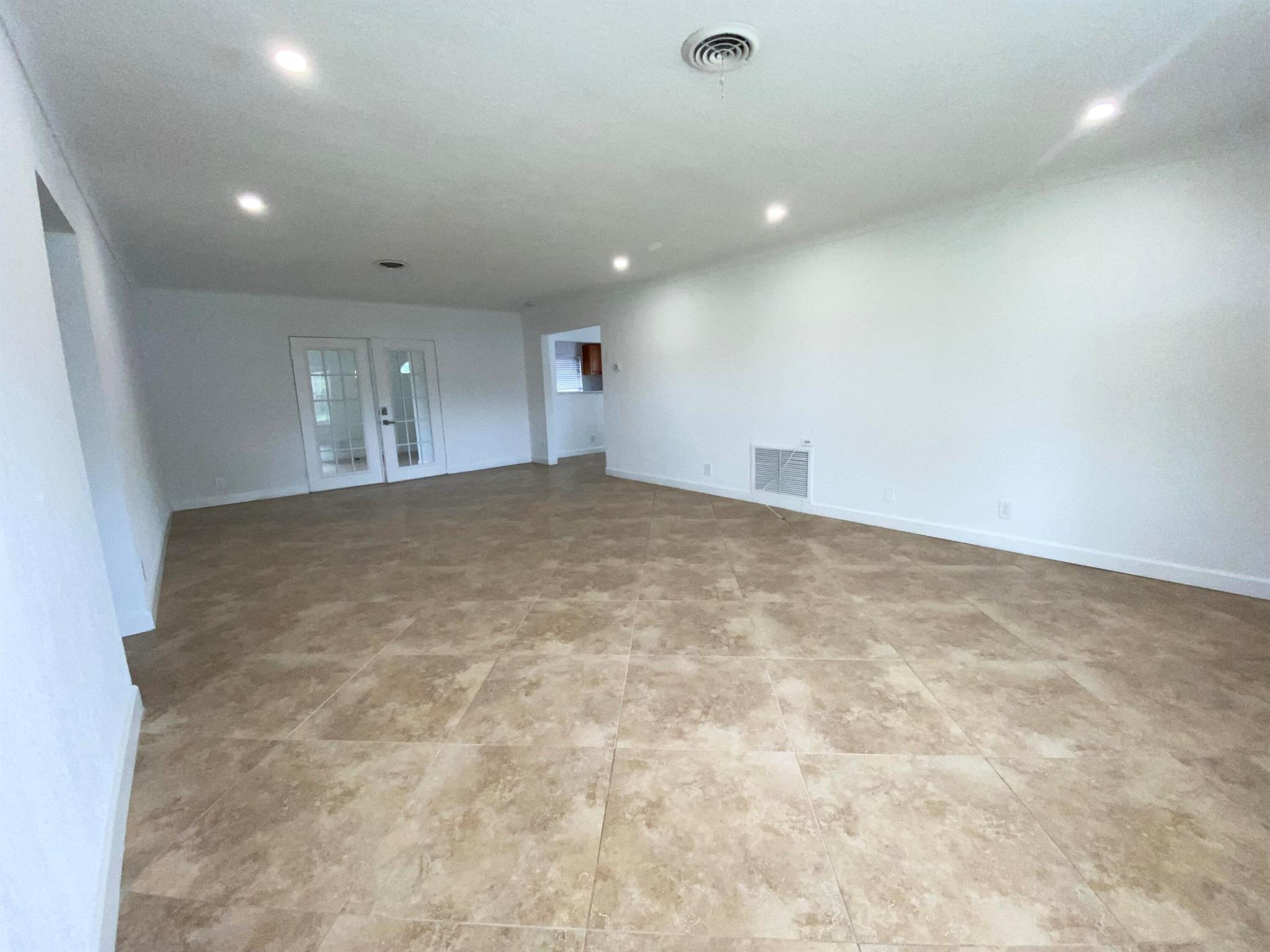 SIERRA HEIGHTS - Residential Lease