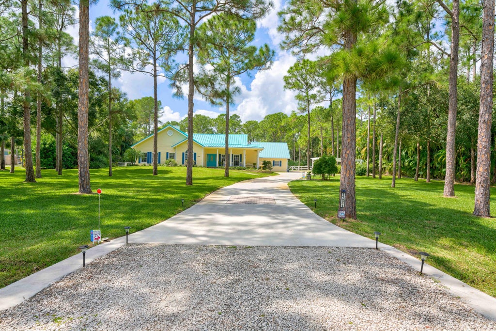 Photo of 17241 123rd Terrace N, Jupiter, FL 33478 (MLS # R10926289)
