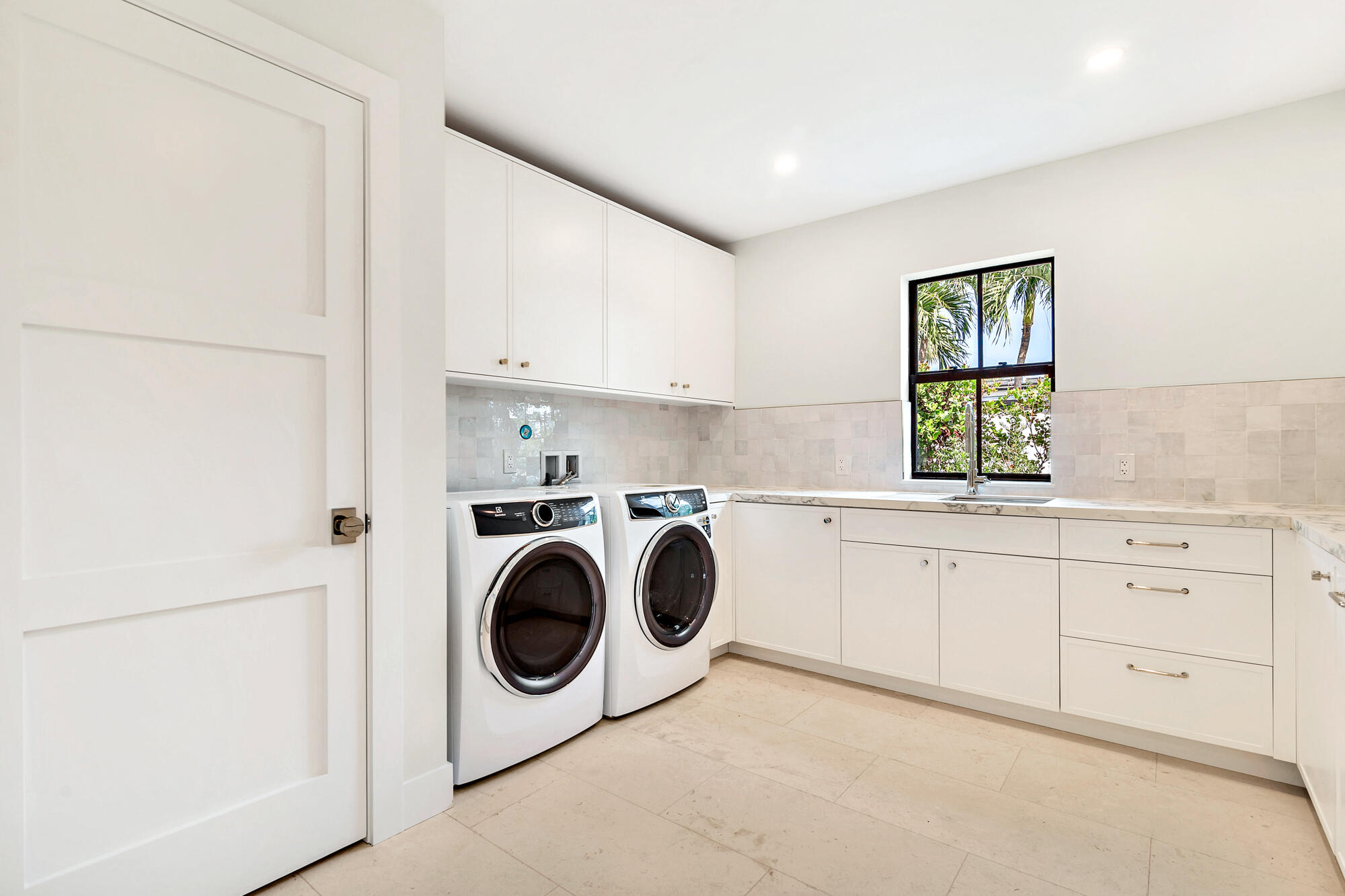 ELWA PLACE - Residential