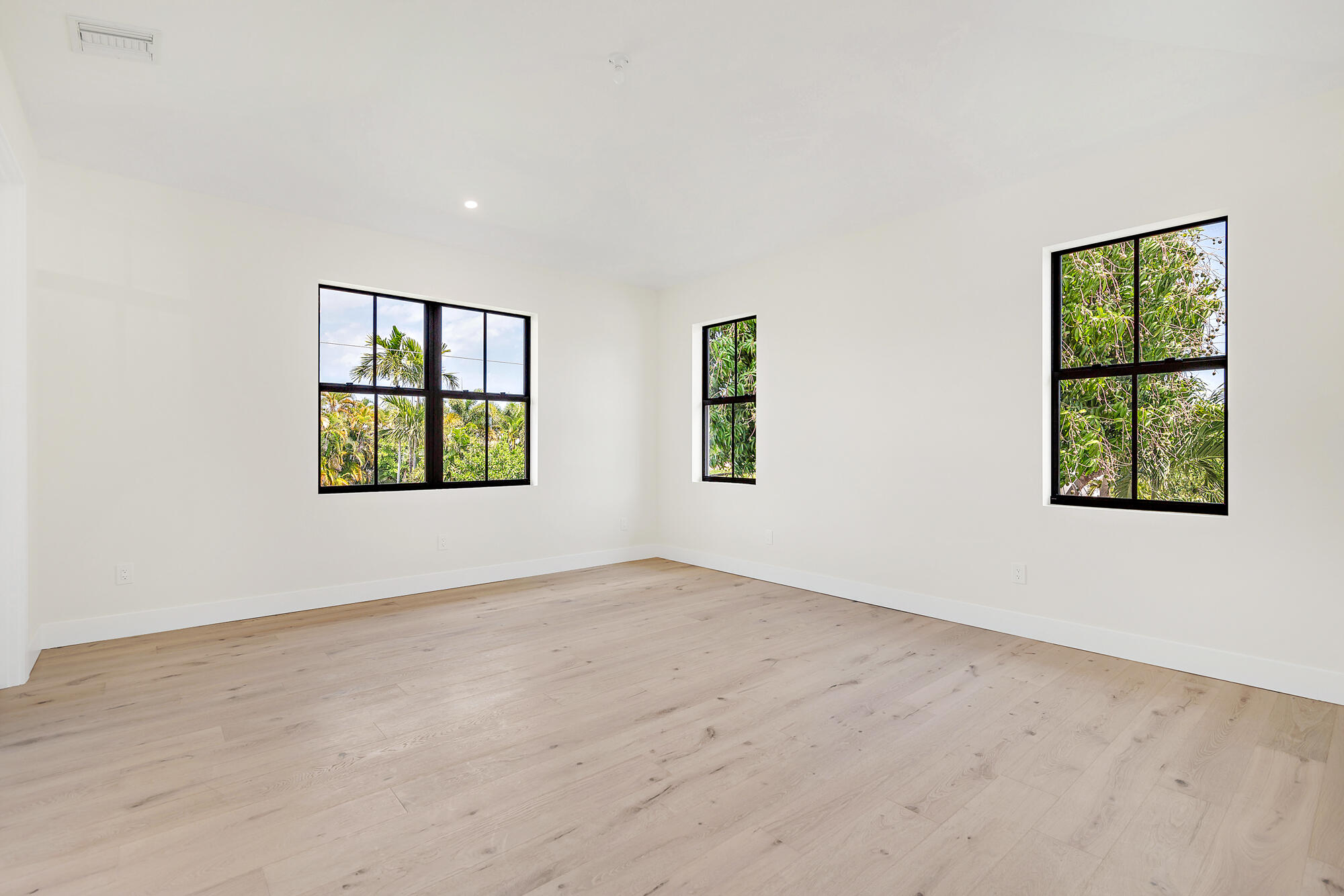 ELWA PLACE - Residential