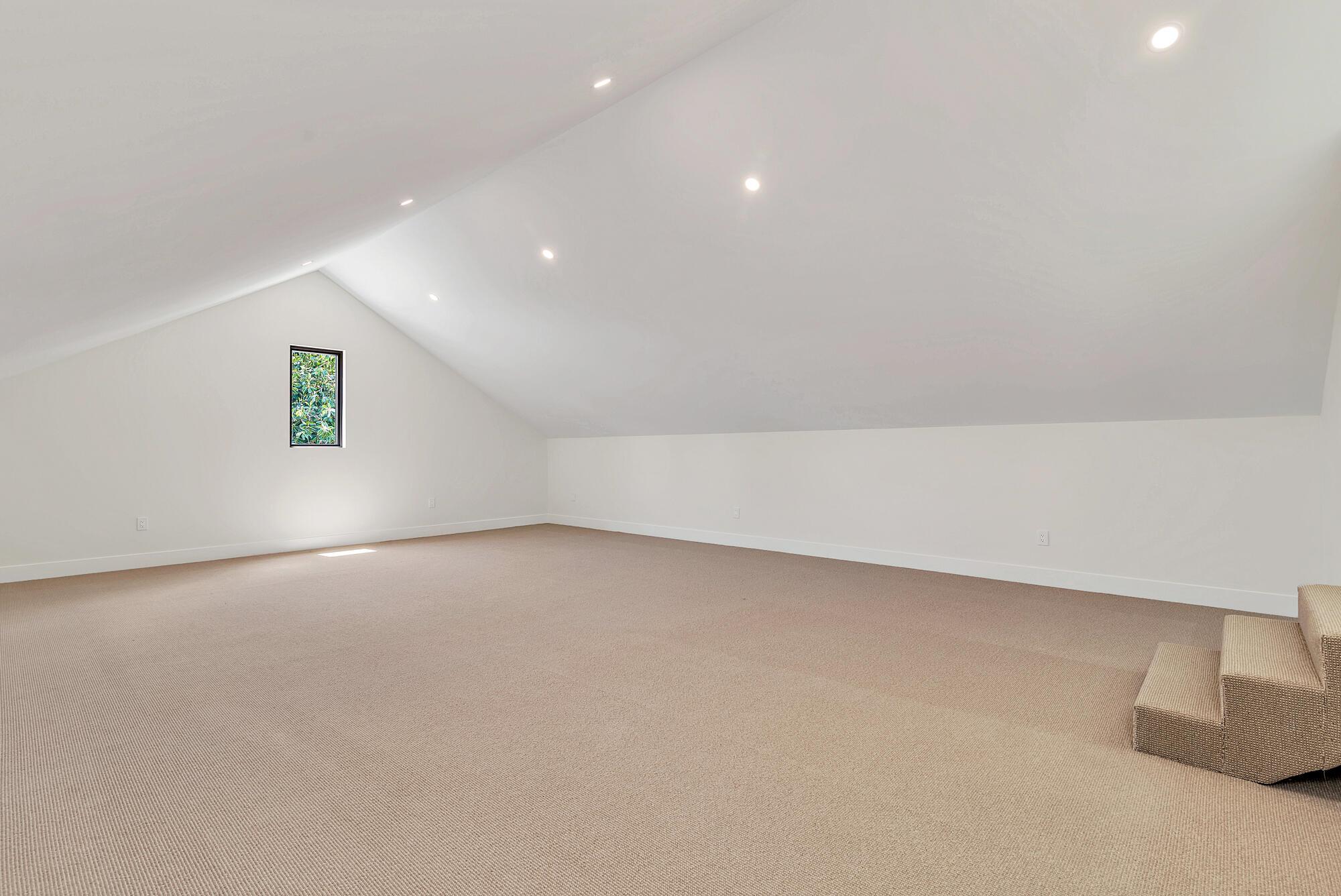 ELWA PLACE - Residential