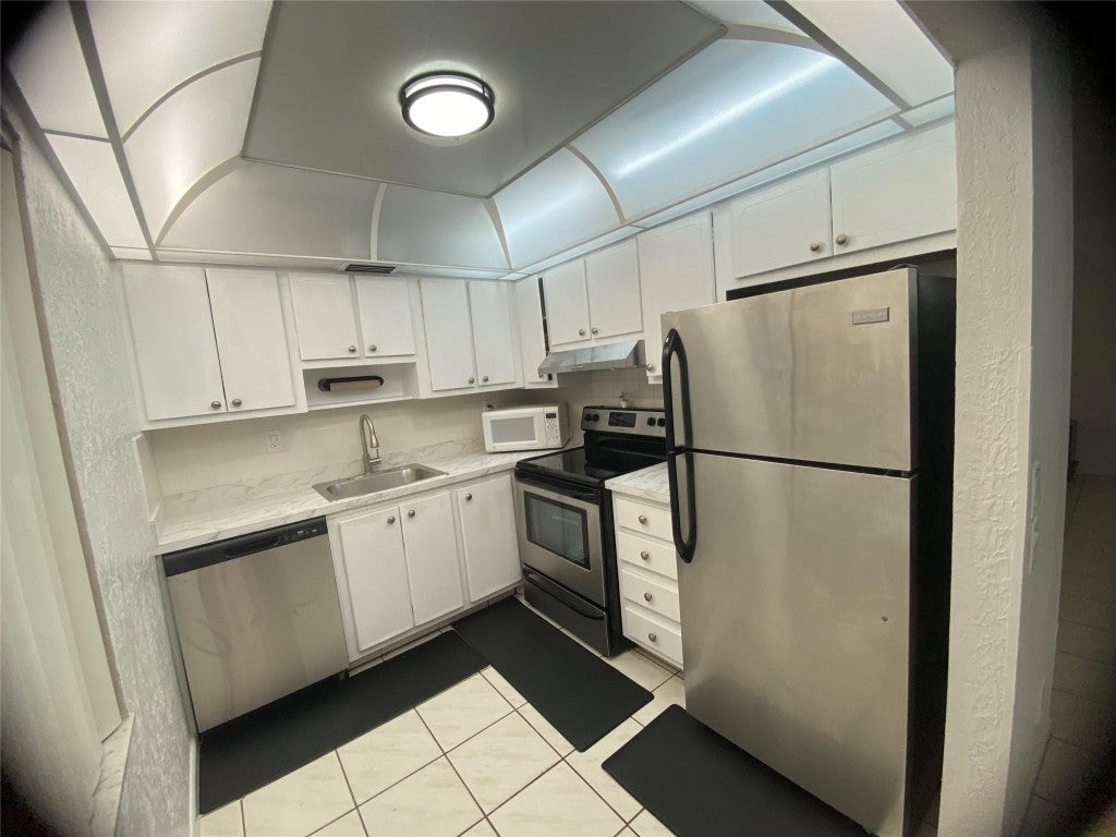 Photo of 785 Burgundy Q, Delray Beach, FL 33484 (MLS # F10538524)