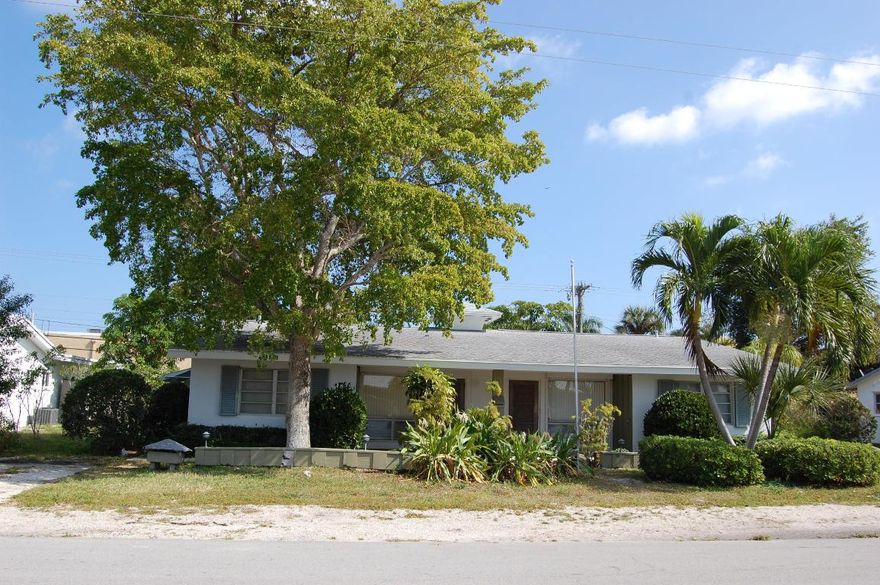 Rare rental find in East Boca. One half of a duplex, 2 bedroom / 2 bath with a pool! Brand new kitchen with s/s appliances, granite counters and all new cabinetry. Beautiful Terrazzo floors throughout. Tenant must have minimum 720 credit score; must submit full credit, back round check and eviction reports. Tenant pays water/sewer, electric, cable. Renters insurance policy required. No pets/ no exceptions. Annual rental only.