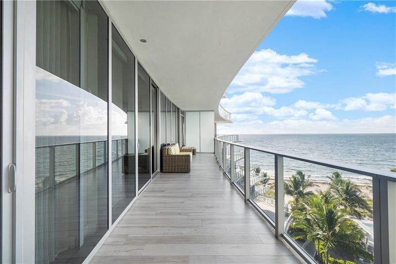 AUBERGE RESIDENCES - Residential Lease