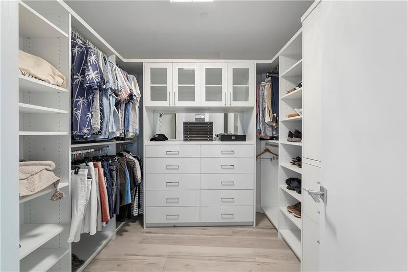 AUBERGE RESIDENCES - Residential Lease