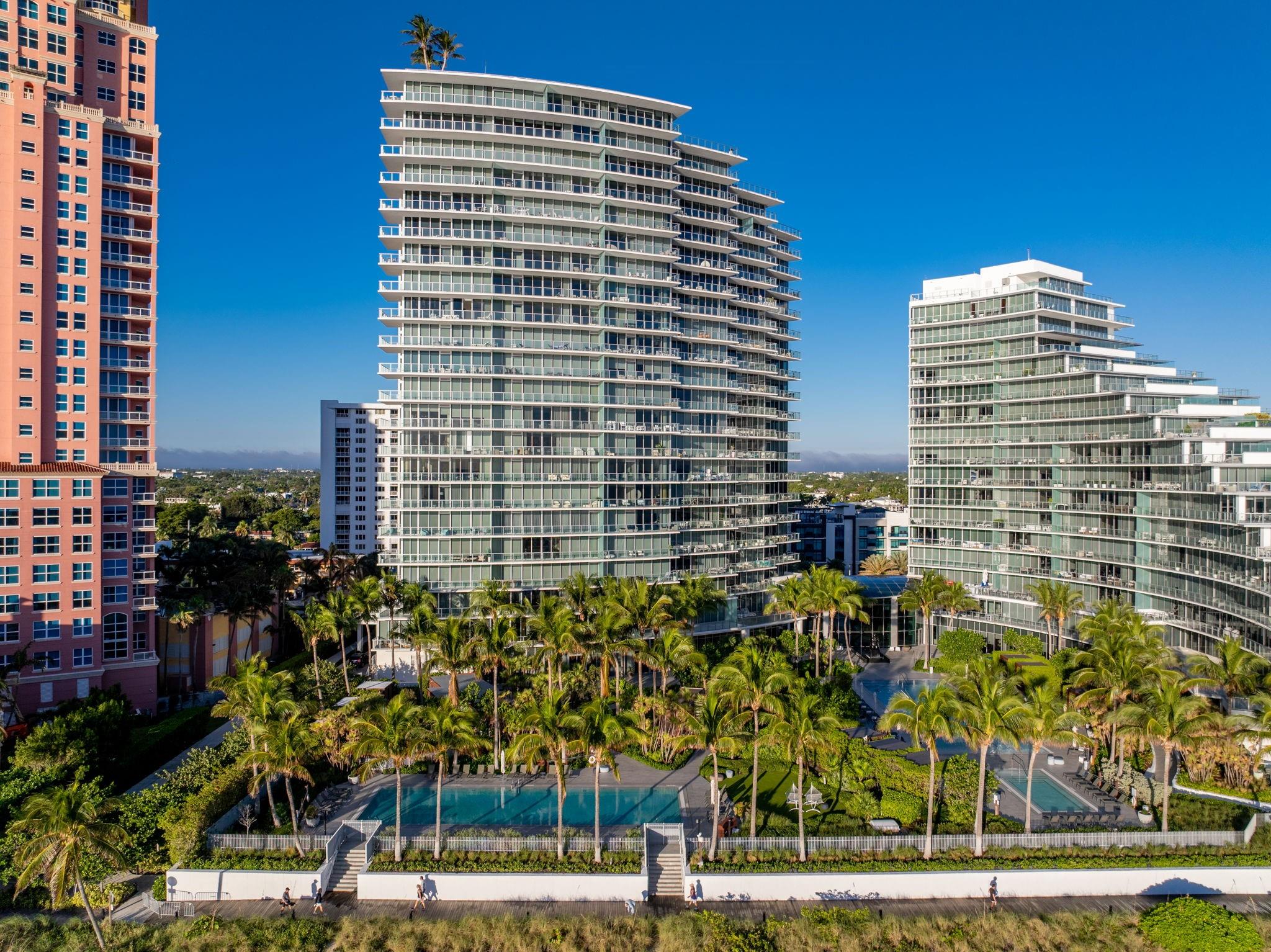 AUBERGE RESIDENCES - Residential Lease