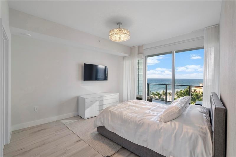 AUBERGE RESIDENCES - Residential Lease