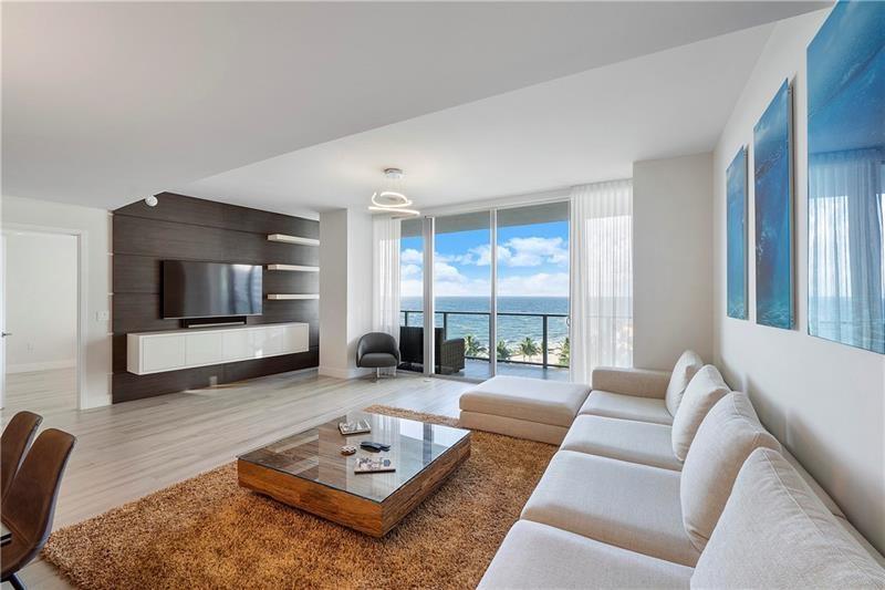 AUBERGE RESIDENCES - Residential Lease