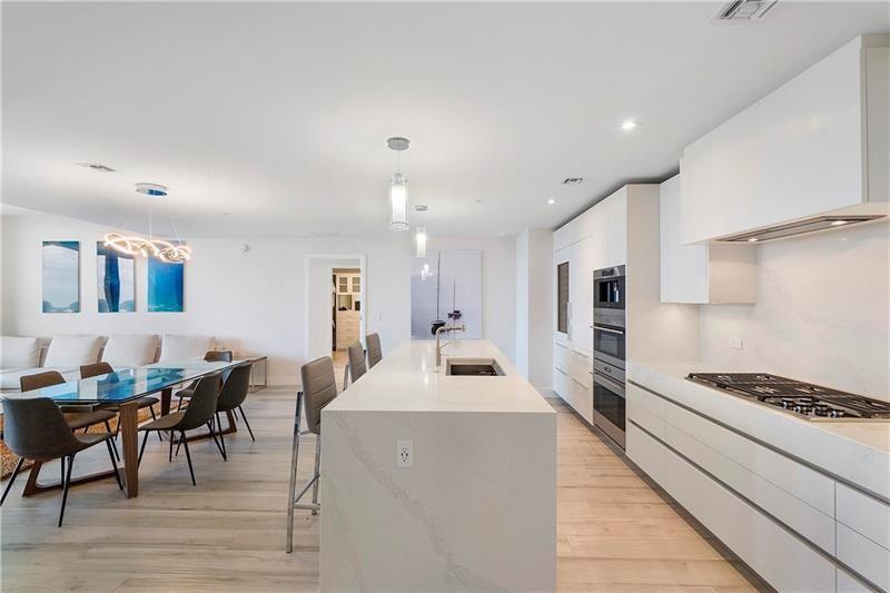 AUBERGE RESIDENCES - Residential Lease