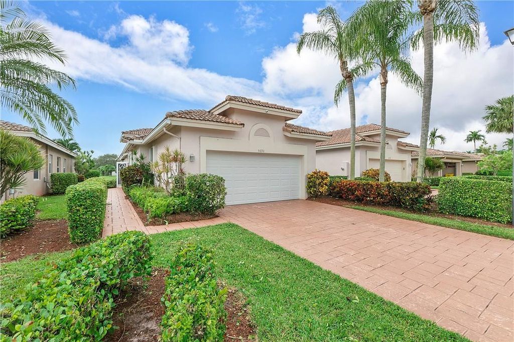 Photo of 5690 Emerald Cay Terrace #5690, Boynton Beach, FL 33437 (MLS # F10522874)
