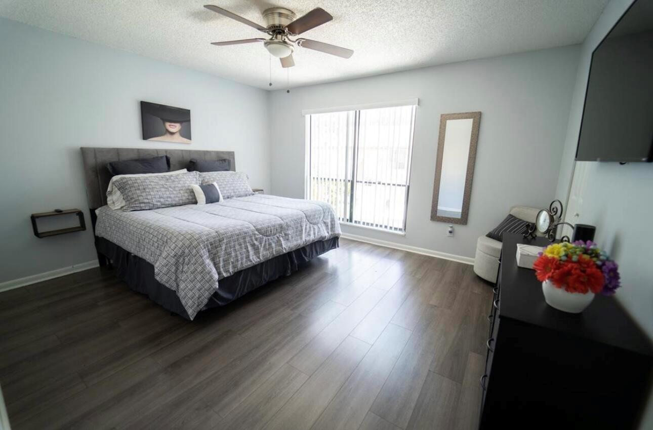 822 Sandtree Drive
