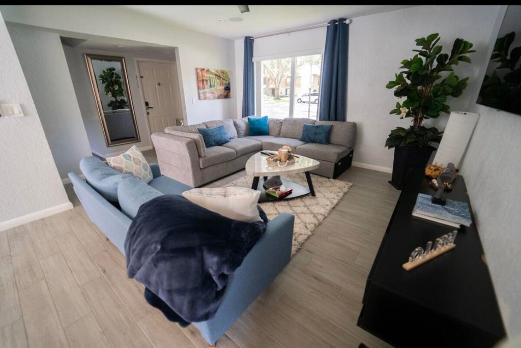 Photo of 822 Sandtree Drive, Palm Beach Gardens, FL 33403 (MLS # R11085080)