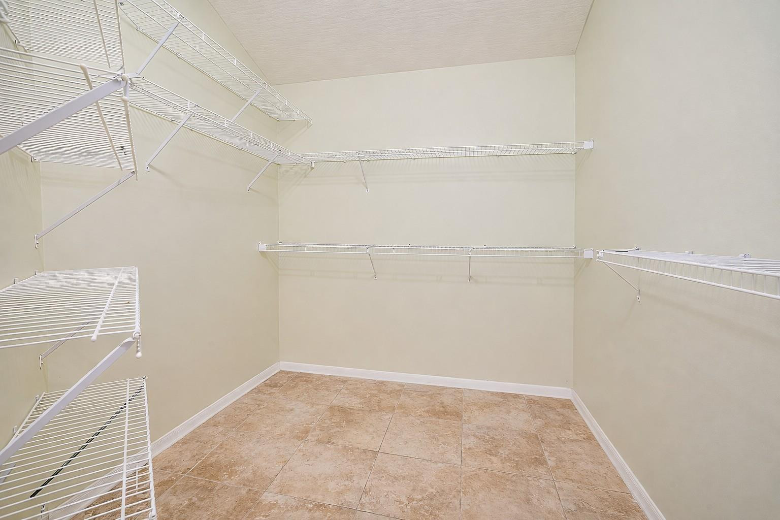 FELLSMERE FARMS - Residential