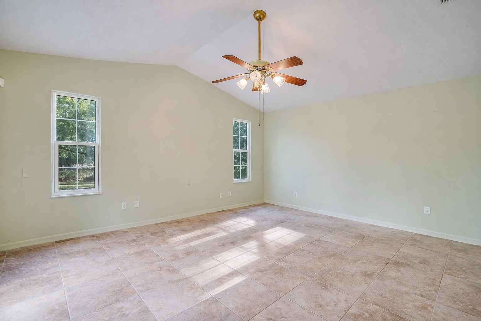 FELLSMERE FARMS - Residential