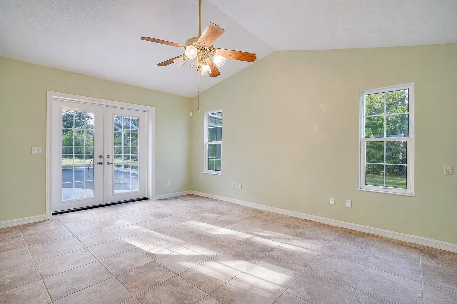 FELLSMERE FARMS - Residential