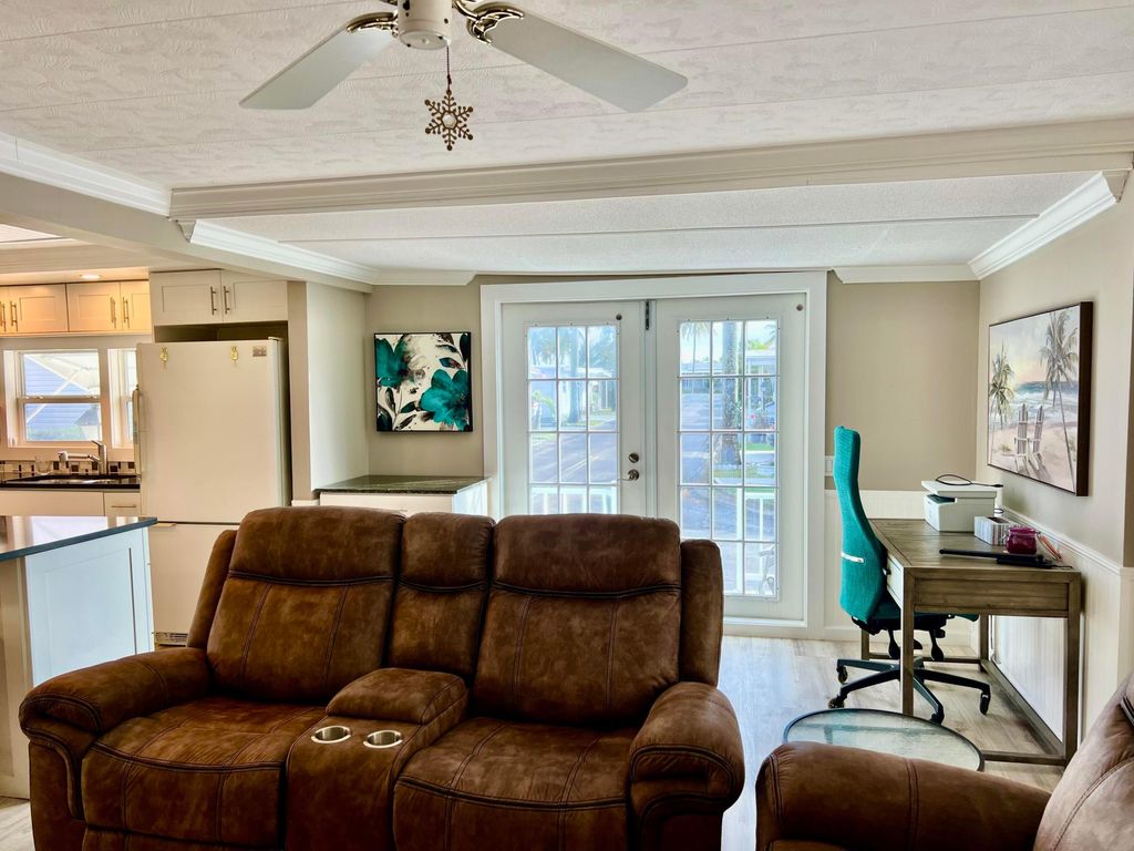 Photo of 1554 S 33rd Road, Hollywood, FL 33021 (MLS # B26044569)