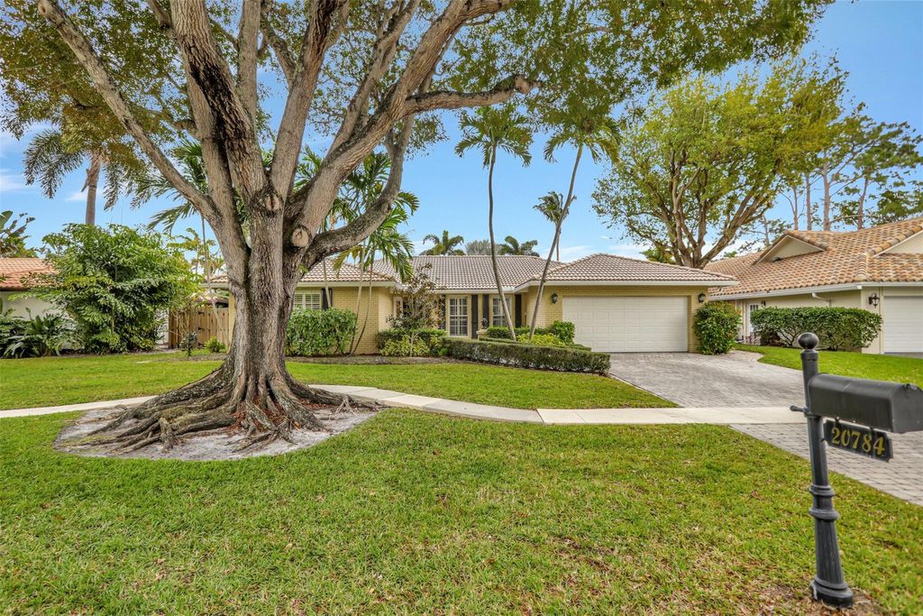 Photo of 20784 Soneto Drive, Boca Raton, FL 33433 (MLS # F10430811)