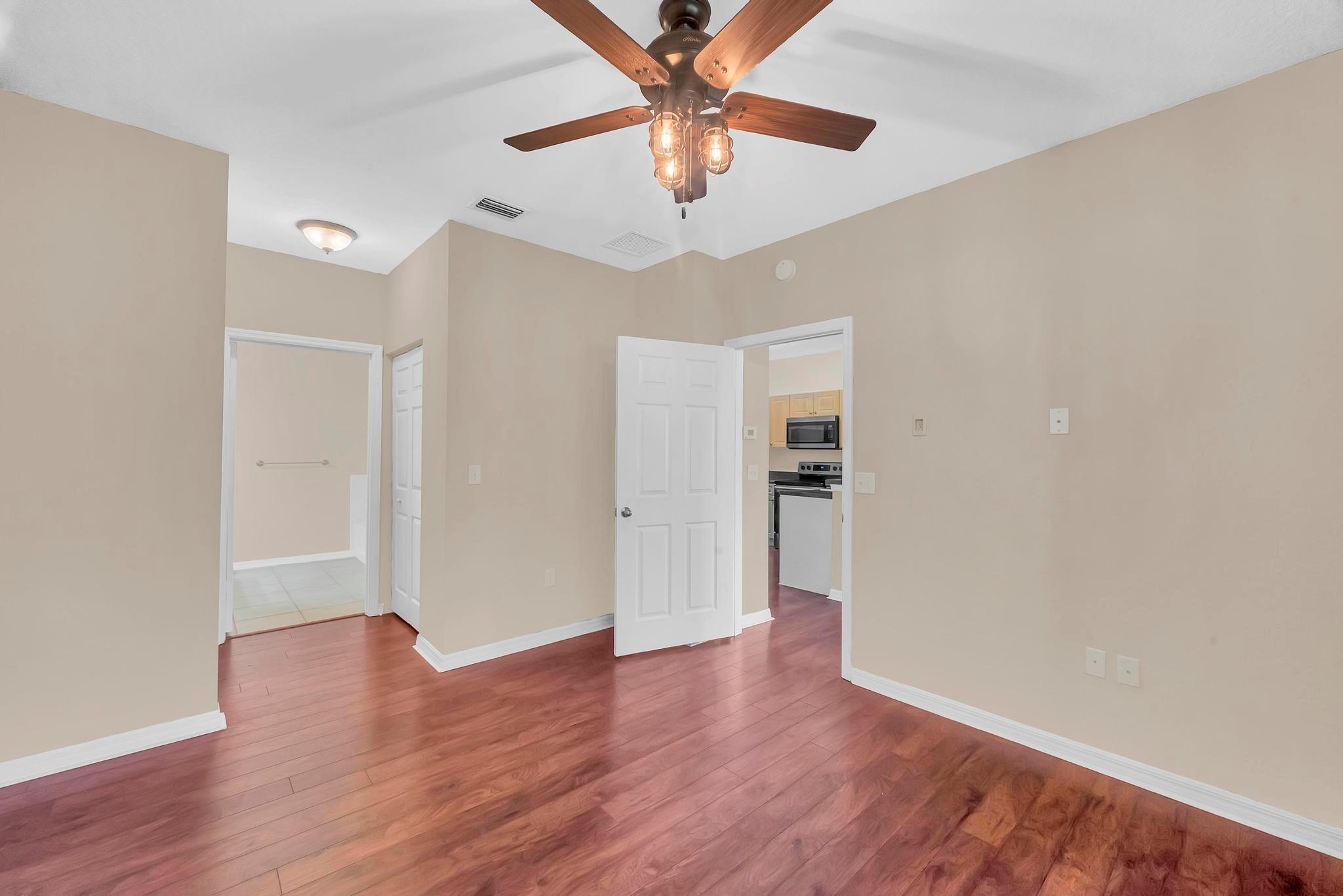 THE ESTATES AT STUART CON - Residential Lease