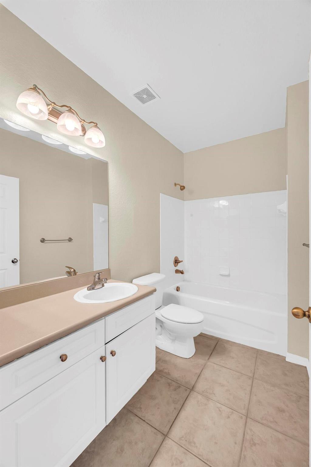 THE ESTATES AT STUART CON - Residential Lease