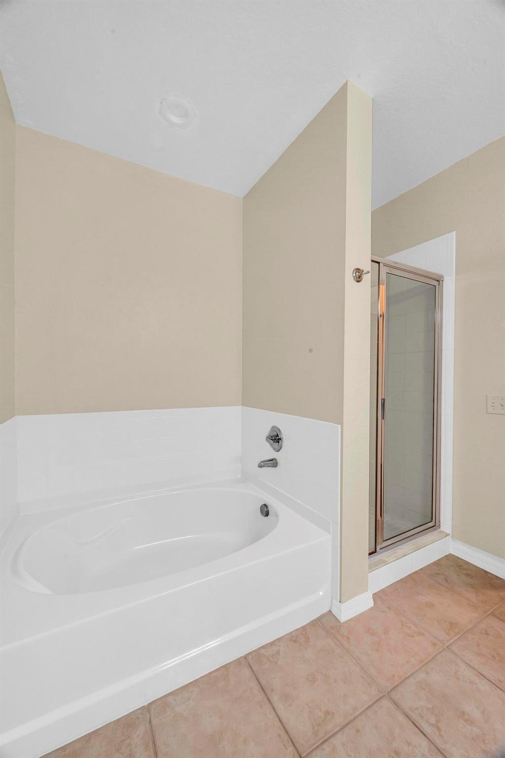 THE ESTATES AT STUART CON - Residential Lease