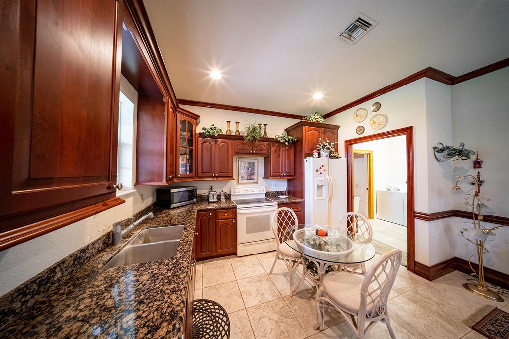 PALM BEACH POINT EAST - Residential