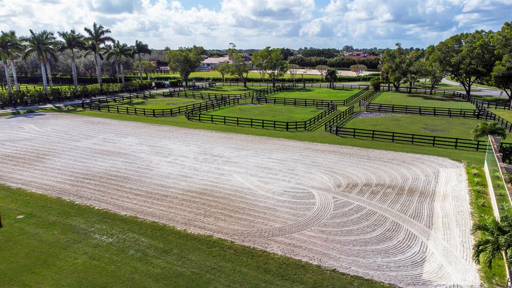 PALM BEACH POINT EAST - Residential