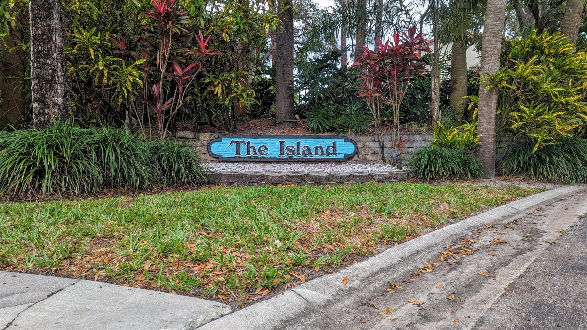 LUCERNE PARK CONDOS 1, 1A - Residential