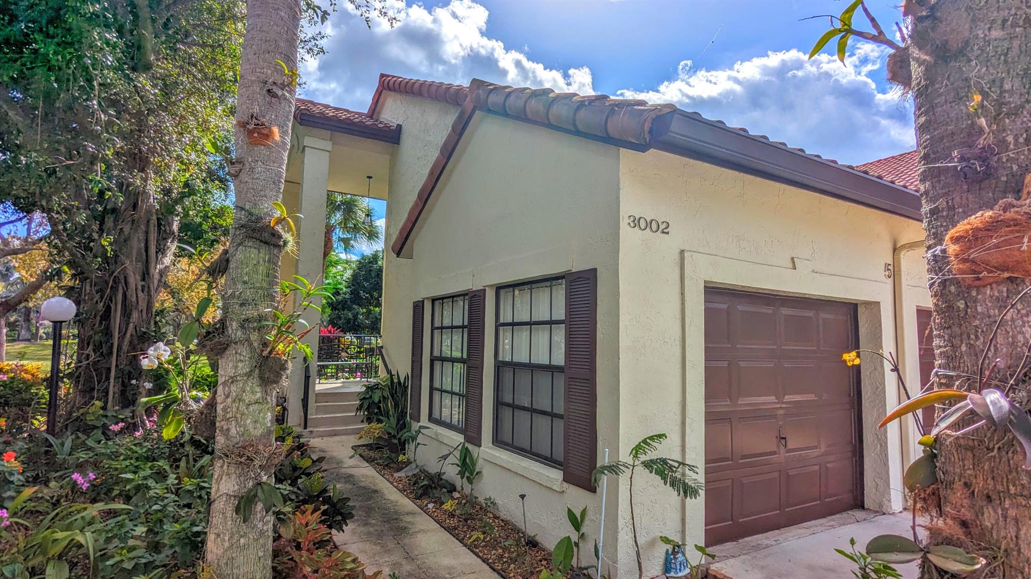 LUCERNE PARK CONDOS 1, 1A - Residential